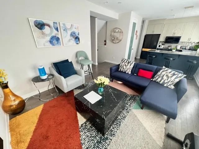 The Oasis Lounge By Luke 1913 Apartment Ottawa Canada
